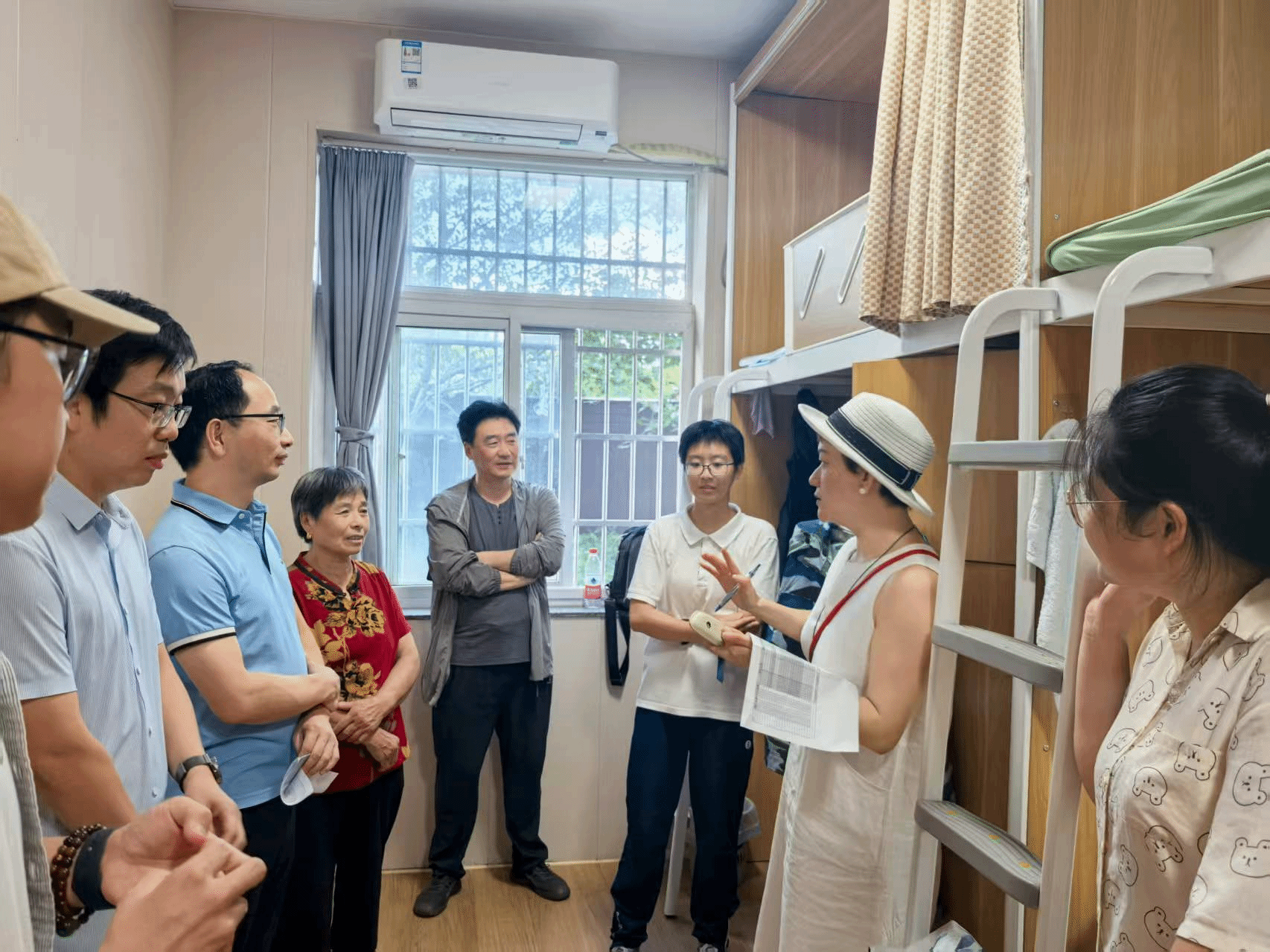 “寓”见物理，迎“新”启航｜成人av
开展新学期寝室走访行动